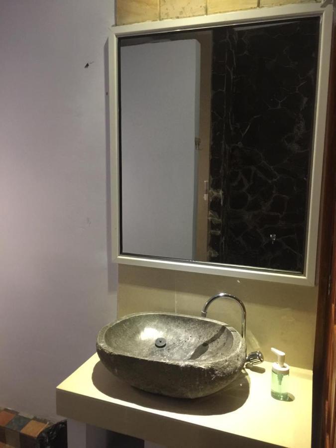 Djoglo Djatimalang Guesthouse Blitar Dış mekan fotoğraf