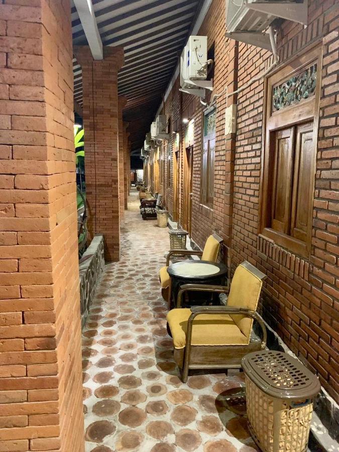 Djoglo Djatimalang Guesthouse Blitar Dış mekan fotoğraf